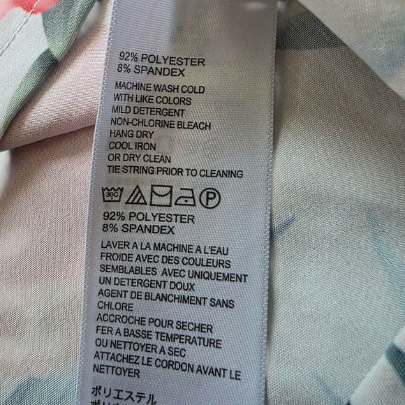 Tommy Bahama Women's Tank/Halter, Tropical Print, Size Medium - Picture 5 of 6